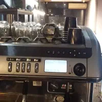 شاگرد ساده برای کار کافه