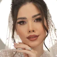 آموزشگاه و خدمات میکاپ و شینیون و ناخن و ...