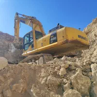 فروش بیل مکانیکی کوماتسو خط 8 R|خودرو سنگین|شیراز, میانرود|دیوار