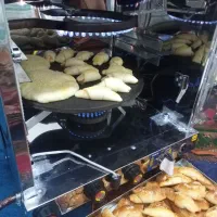 نان و شیرینی پز