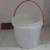 سطل پلاستیکی