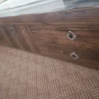 تخت کاملا سالم و بدون یه خش|تخت و سرویس خواب|برخوار, |دیوار