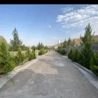 باغچه۴۰۰۰ متری۳نبش قلات.با در و دیوار کامل