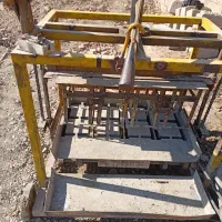 یک دستگاه بلوک زن درحدنو تازه تنظیم شده|ماشینآلات صنعتی|چهاربرج, |دیوار