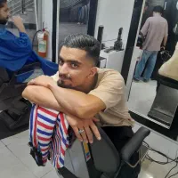 پیرایش  ارایشگری خانم آقا در منزل