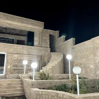 ویلا نوساز  ۴۰۰ متری وشنوه