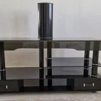 میز تلویزیون شیشه ای