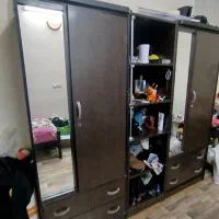 کمد و ویترین بسیار تمیز