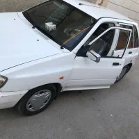 ماشین ۱۱۱ se سفید
