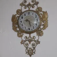 ساعت دیواری بزنز