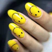 کاشت تخصصی ترمیم لمینت ژلیش ناخن|خدمات آرایشگری و زیبایی|شیراز, پودنک|دیوار