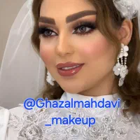 خدمات میکاپ پایه تا VIP عروسCIP با قیمت استثنایی|خدمات آرایشگری و زیبایی|اسلامشهر, مظفریه|دیوار