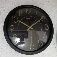 ساعت دیواری