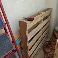 پالت چوبی برای تخته تو حیاط