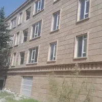 ۱۷۰ متر کارمندان ایستگاه ۸ پیش فروش