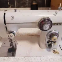 چرخ خیاطی نیمه صنعتی ژانومه 672