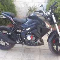 بنلی 180S.تمیز کم کار کرد. سالم