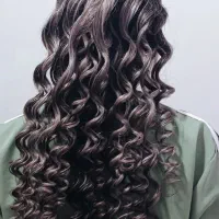 شنیون تخصصی|خدمات آرایشگری و زیبایی|اشتهارد, |دیوار