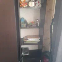 تخت یکنفره ویک باکس بسیار تمیز وسالم رنگ قهوه‌ای