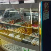 بردست وارد قنادی