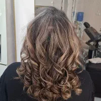 خدمات رنگ مو