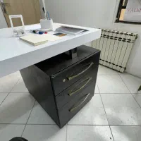 میز کار درحد نو