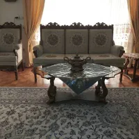 مبل و میز ناهارخوری