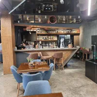 سالن کار و ظرفشور|استخدام خدمات فروشگاه و رستوران|تهران, میرداماد|دیوار