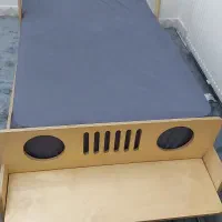 تخت ماشینی نوجوان