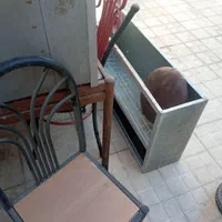 لوازم کابینت صندلی ساندویچ دوعدد میز فلزی|حراج|چناران, |دیوار