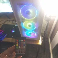 کیس و مانیتور