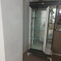 به علت مستاجر بودن به فروش میرسد