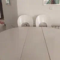 میز بیضی  ۶ نفره  متحرک و ۶ عدد صندلی قشنگ و سالم|میز و صندلی غذاخوری|نور, |دیوار