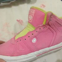 کتونی اورجینال درحد