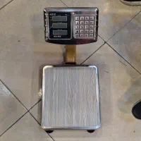 ترازو علمک دار رو میزی ۶۰ کیلو