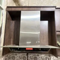 هود برند مایسان و یک عدد کابینت در حد نو نو