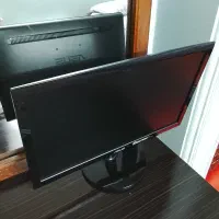 کامپیوتر به همراه میز و کیس و کیبورد|رایانه رومیزی|آمل, |دیوار