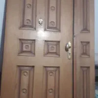 درب ورودی ساختمان