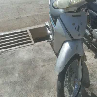 موتور سیکلت طرح ویو 125 پلاک قدیم|موتورسیکلت|فامنین, |دیوار