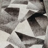 فرش کرم قهوه ای