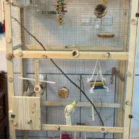 قفس چوبی بزرگ