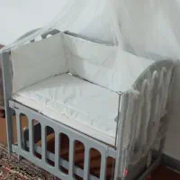 تخت خواب گهواره دار کنار مادر مدل لوتوس