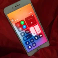 اپل ایفون iPhone 7plusبا قیمت مناسب به علت خرید مو