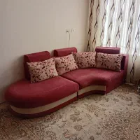 مبل نیم ست/ ۲ عدد راحتی + ۴ عدد کوسن/ سالم و تمیز|مبلمان خانگی و میز عسلی|کرمانشاه, |دیوار