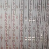 فرش کناره وتعدادی پرده به فروش میرسد