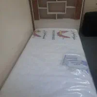 تخت نوجوان