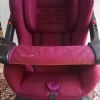 صندلی بچه دست دوم، کاملاً سالم و تمیز. مناسب تا ۱۸