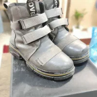 بوت بچگانه سالم و تمیز