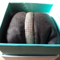 النگوی بسیار زیبا و ظریف نقره همراه با جعبه کادویی