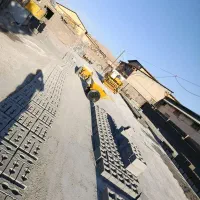 کارگر بلوک زن